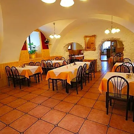 Hotel Restaurant Stoeckl 3*