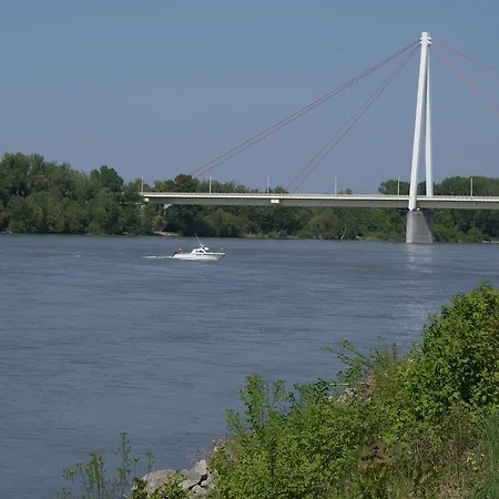 Hotel Restaurant Stoeckl 3*